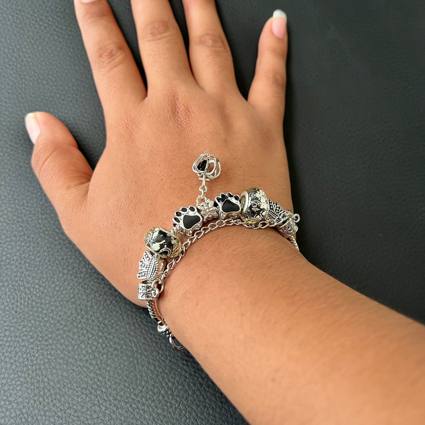 🐾Fashionable Dog Paw Pan Style Bracelet🐾 - Gift for Friends