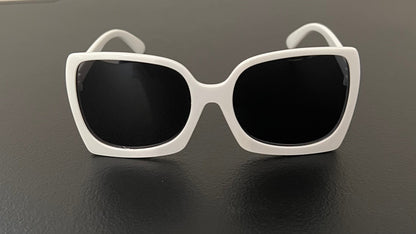 🔥HOT🔥 Oversized Frame Square Retro Sunglasses